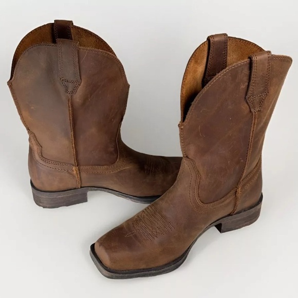 Ariat Shoes - ARIAT Womens 8B Rambler Western Boots Square Toe $150 EUC 9" Distressed Brown